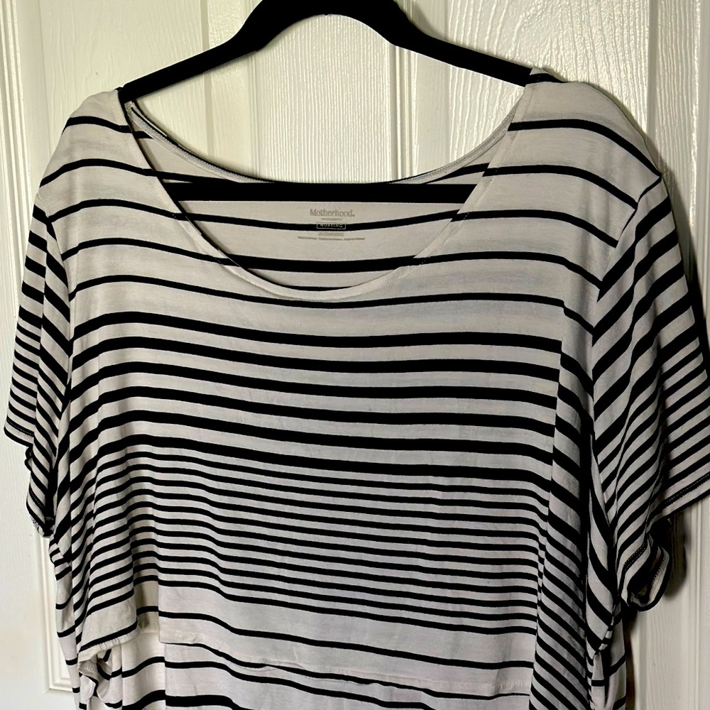 Motherhood Maternity 3X Nursing Top